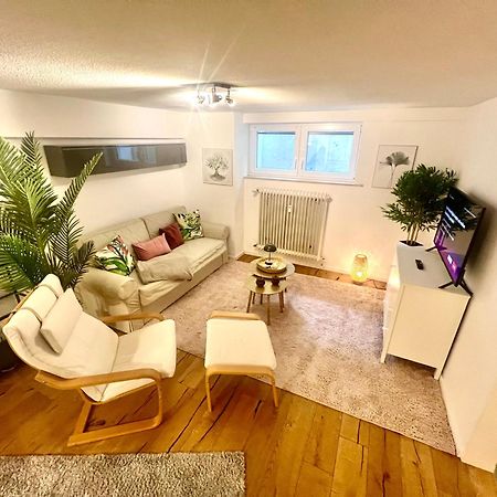 Gemuetliche Souterrain Wohnung Neben Der Universitaetsklinik In Homburg Χόμπουργκ Εξωτερικό φωτογραφία