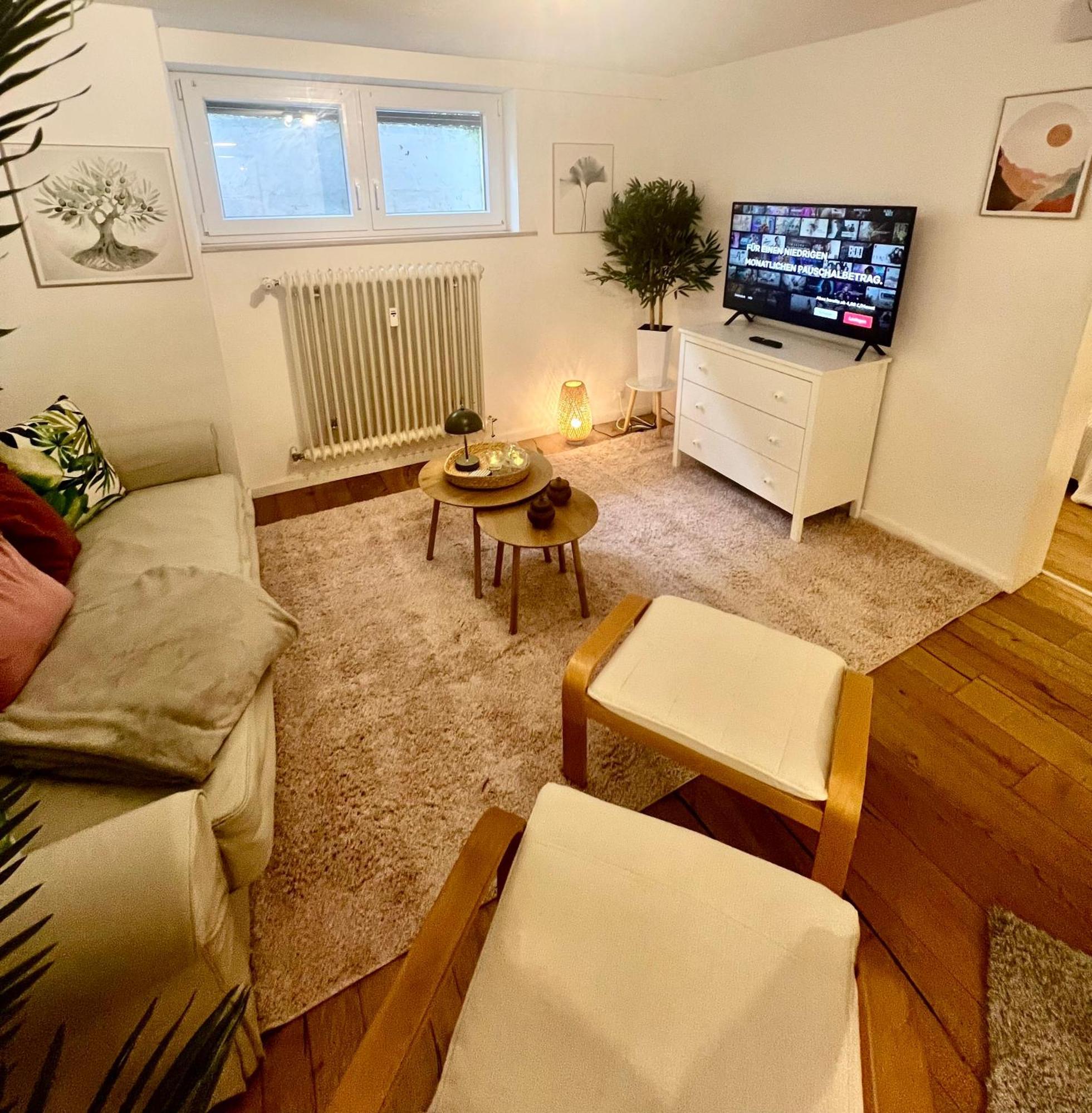 Gemuetliche Souterrain Wohnung Neben Der Universitaetsklinik In Homburg Χόμπουργκ Εξωτερικό φωτογραφία
